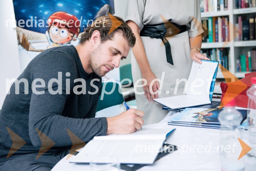  Anže Kopitar, hokejist, LA KingsSvojo slikanico je dobil tudi Anže Kopitar