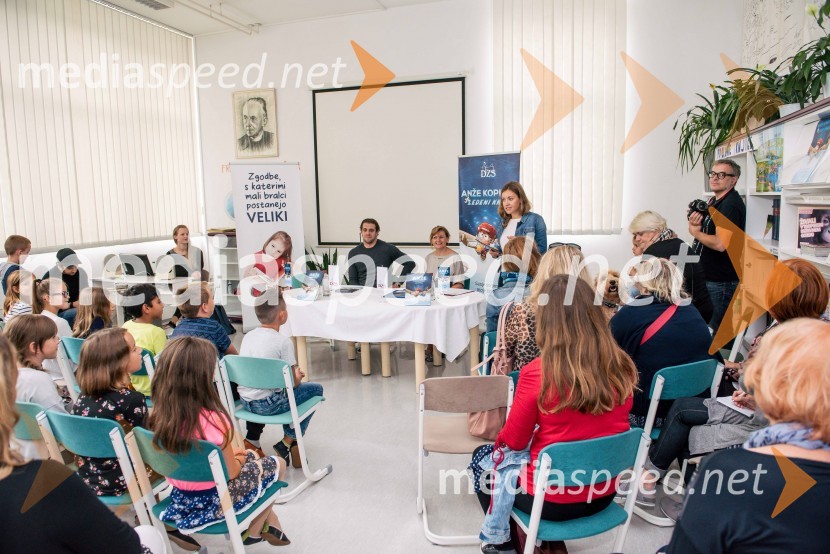 Svojo slikanico je dobil tudi Anže KopitarSvojo slikanico je dobil tudi Anže Kopitar