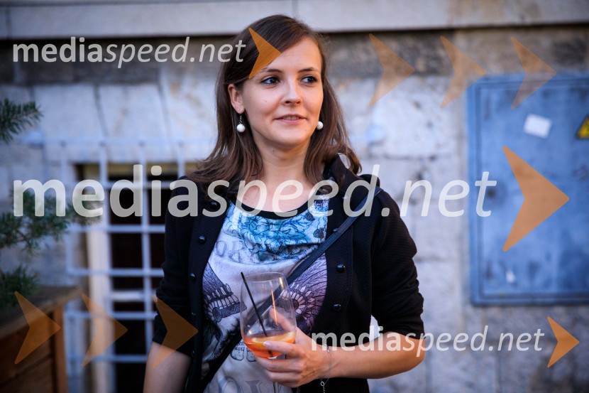  Katarina Košir, odnosi z javnostmi in marketing, Slovensko mladinsko gledališčeJaz, umetnik. Jaz, državljan., predstavitev 63. sezone SMG