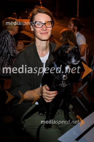  Urška Brodar, dramaturginja, Slovensko mladinsko gledališčeJaz, umetnik. Jaz, državljan., predstavitev 63. sezone SMG