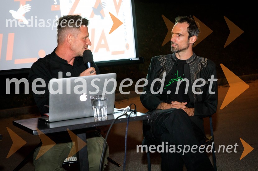  Tibor Mihelič Syed, direktor, Slovensko mladinsko gledališče;  Erik Valenčič, neodvisni novinarJaz, umetnik. Jaz, državljan., predstavitev 63. sezone SMG