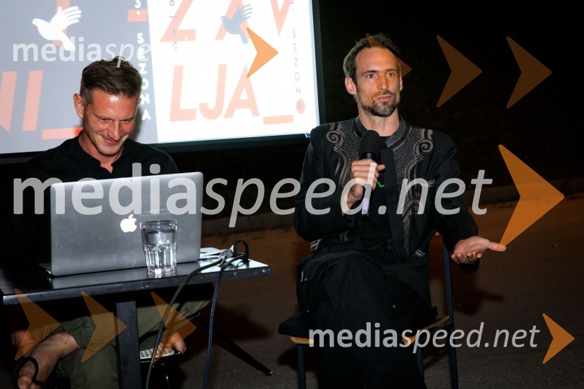  Tibor Mihelič Syed, direktor, Slovensko mladinsko gledališče;  Erik Valenčič, neodvisni novinarJaz, umetnik. Jaz, državljan., predstavitev 63. sezone SMG