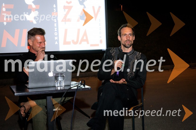  Tibor Mihelič Syed, direktor, Slovensko mladinsko gledališče;  Erik Valenčič, neodvisni novinarJaz, umetnik. Jaz, državljan., predstavitev 63. sezone SMG