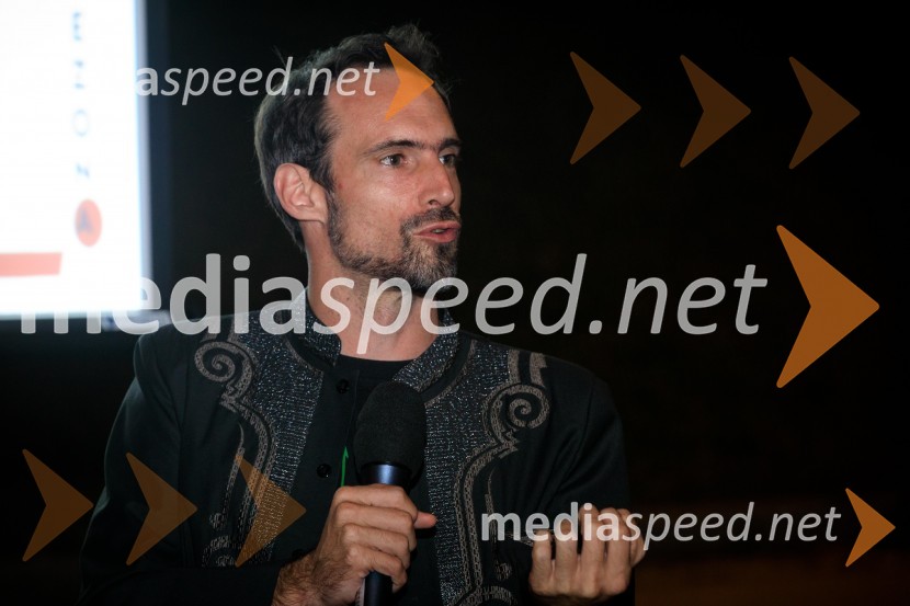  Erik Valenčič, neodvisni novinarJaz, umetnik. Jaz, državljan., predstavitev 63. sezone SMG