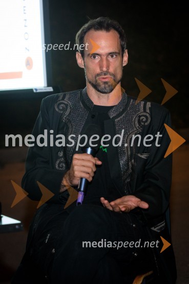  Erik Valenčič, neodvisni novinarJaz, umetnik. Jaz, državljan., predstavitev 63. sezone SMG