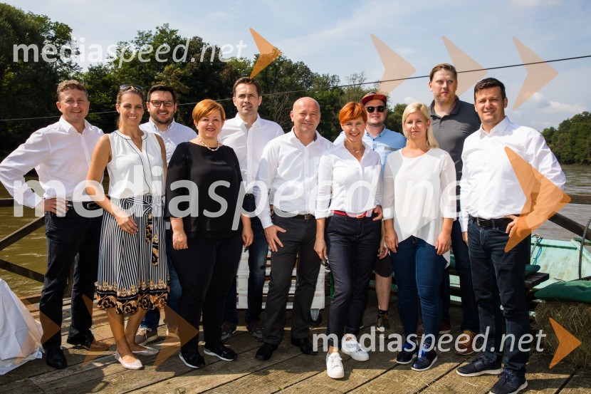  Danilo Steyer,   vinar, Steyer Vina; vinski vitez, predsednik Vinske reprezentance Slovenije;  Miša Margan Kocbek, novinarka, Adria Media;  Bojan Firbas, Domačija Firbas;  Tanja Pintarič, Gostilna Rajh;  Gorazd Kocbek, Oljarna Kocbek;  Janez Janko Kodila, direktor Kodila d.o.o.;  Helena  Kodila, Kodila d.o.o.;  ... ;  ... ;  Uroš Valcl , Vinska Klet Marof, Direktor in enolog;  Damir Pintarič, Gostilna RajhGourmet Over Mura 2018, predstavitev projekta