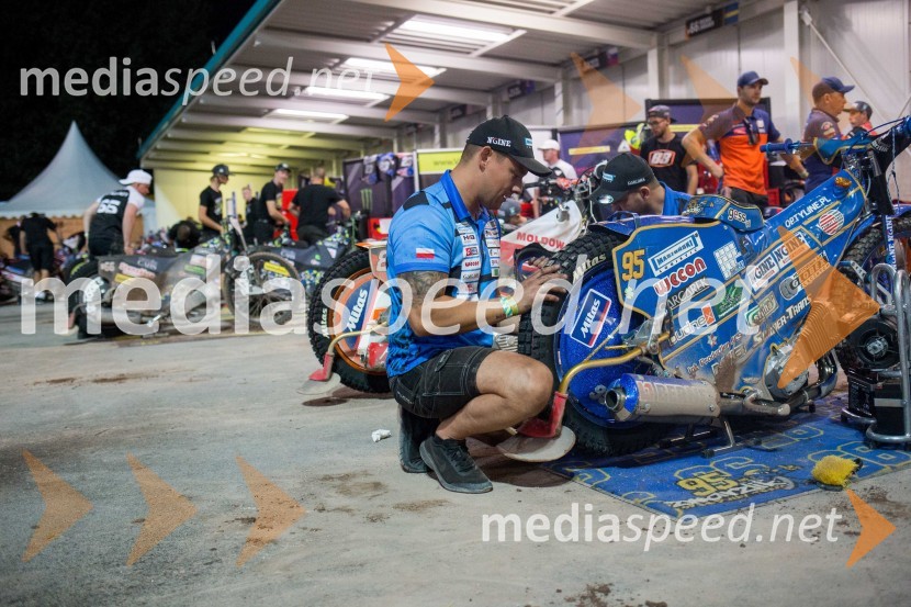 VN Slovenije Poljaku Dudku, Slovenci srčno, a brez točk