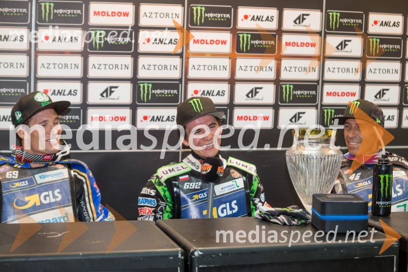  Jason Doyle, speedwayist (Avstralija);  Patryk Dudek, speedwayist (Poljska);  Greg  Hancock, speedwayist (ZDA)VN Slovenije Poljaku Dudku, Slovenci srčno, a brez točk