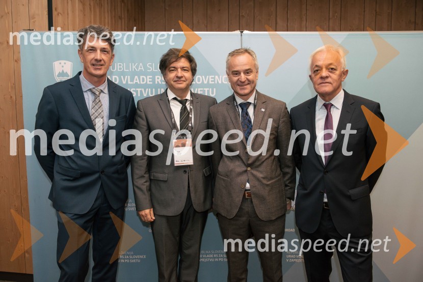  Marjan Cukrov, Vlada RS; dr. Vlado Dimovski, Ekonomska fakulteta Ljubljana;  ... ;  Feliks Wieser, agronom13. Strateški Forum, otvoritev