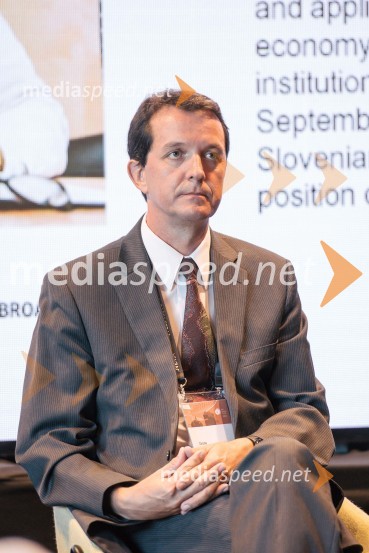  Zvone Žigon, Urad Vlade Republike Slovenije za Slovence v zamejstvu in po svetu13. Strateški Forum, otvoritev
