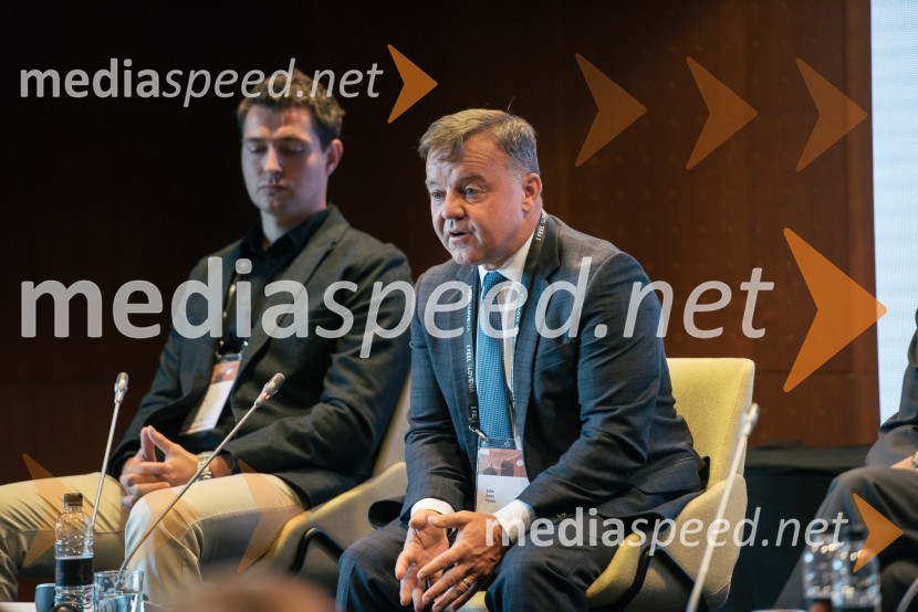  John  Doma, častni konzul Republike Slovenije13. Strateški Forum, otvoritev