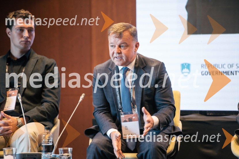  John  Doma, častni konzul Republike Slovenije13. Strateški Forum, otvoritev