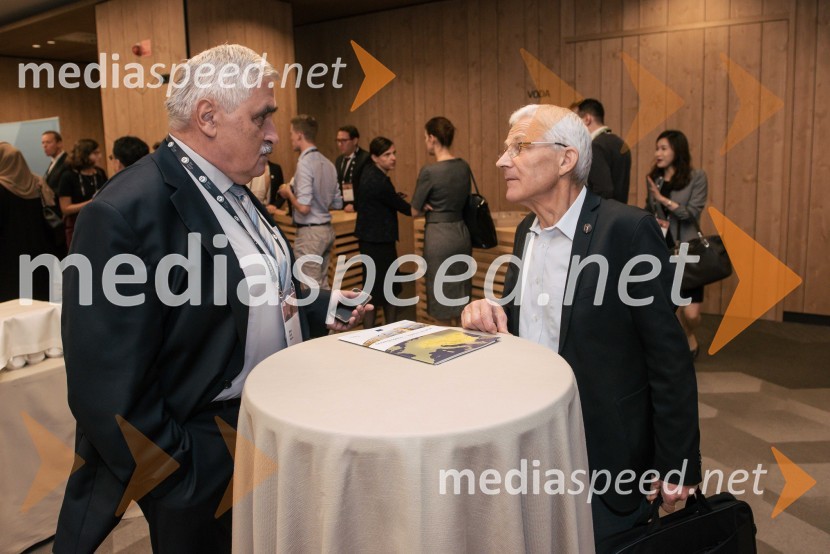  ... ;  Tone Peršak, minister za kulturo13. Strateški Forum, otvoritev