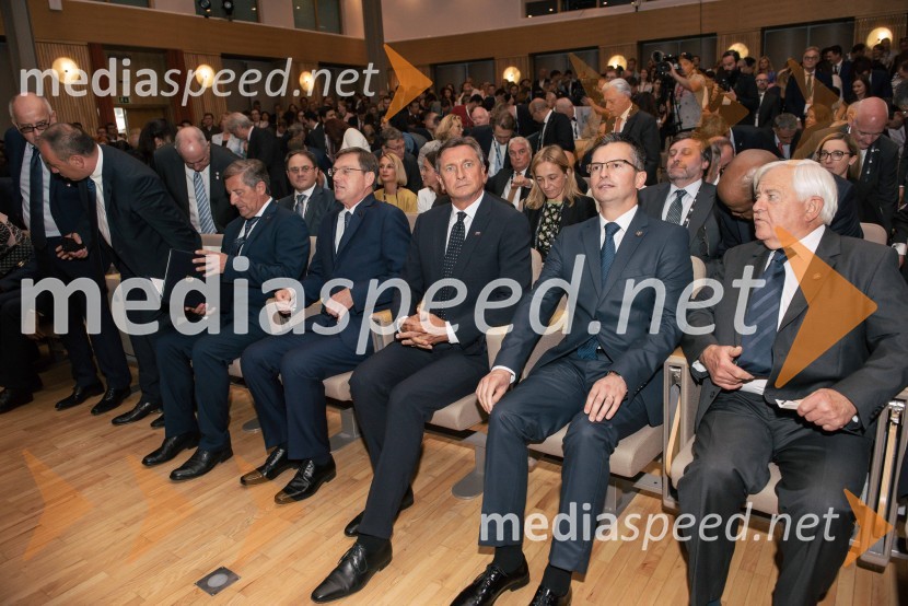  Karl Erjavec, minister za zunanje zadeve RS, predsednik stranke Desus; prof. dr. Miro Cerar, nekdanji predsednik Vlade Republike Slovenije, predsednik SMC;  Borut Pahor, predsednik Republike Slovenije;  Marjan  Šarec, predsednik Vlade Republike Slovenije;  Milan Kučan, nekdanji predsednik Republike Slovenije13. Strateški Forum, otvoritev