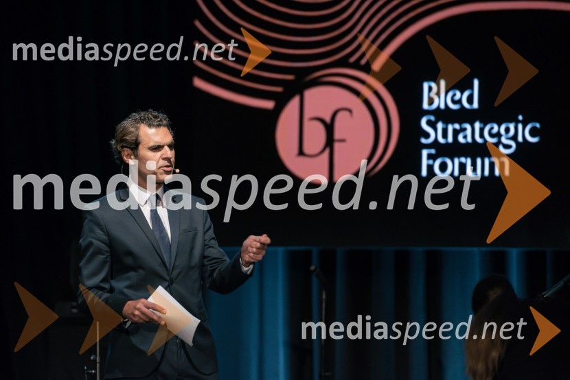  Ali Aslan, novinar13. Strateški Forum, otvoritev