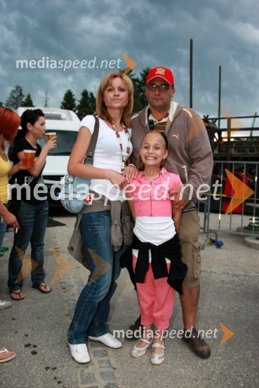 Boštjan Zagorac, poslanec Državnega zbora RS s ženo Jasmino in hčerko LanoRadio City koncert 2008