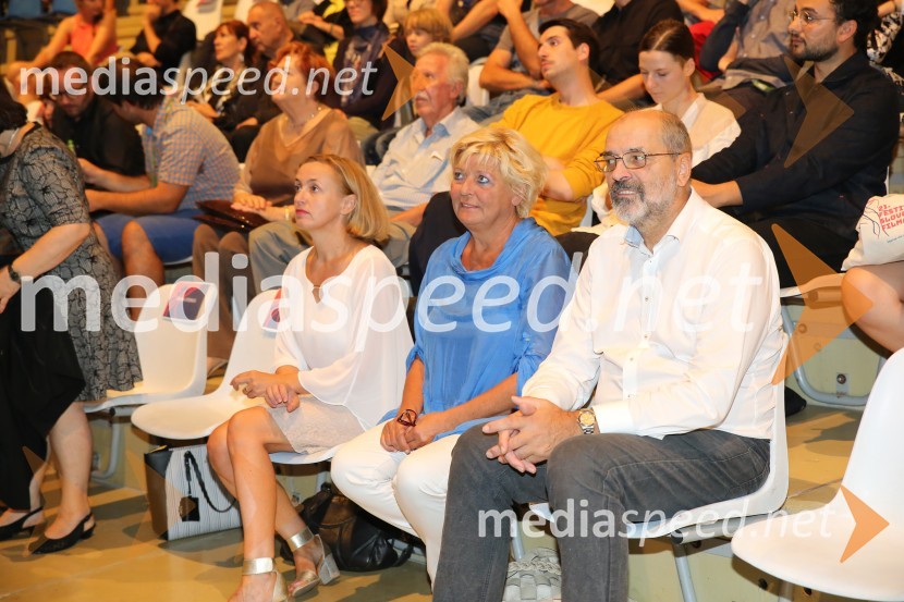  Nataša Bučar, direktorica, Slovenski filmski center;  ... ;  ... Zgodovinski  zaključek 21. Festivala slovenskega filma