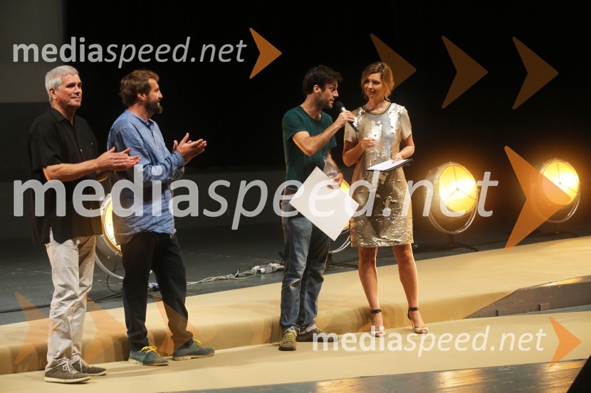  ... ;  Miloš Srdič, snemalec;  Kolja Saksida, režiser, producent;  Karin Sabadin, TV voditeljicaZgodovinski  zaključek 21. Festivala slovenskega filma