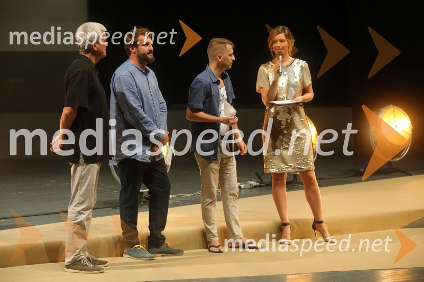  ... ;  Miloš Srdič, snemalec;  Rok Biček, režiser;  Karin Sabadin, TV voditeljicaZgodovinski  zaključek 21. Festivala slovenskega filma