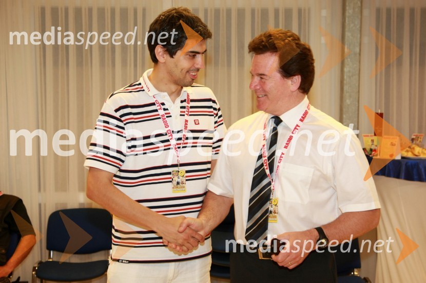 Bor Greiner, odgovorni urednik Radia City in  Mišo Hoelbl, lastnik radia City MariborRadio City koncert 2008