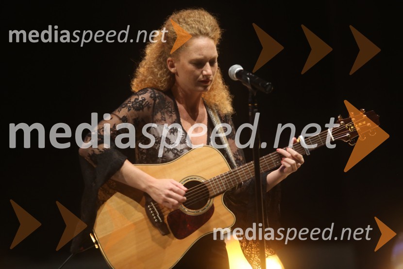  Marina  Mårtensson, pevkaZgodovinski  zaključek 21. Festivala slovenskega filma