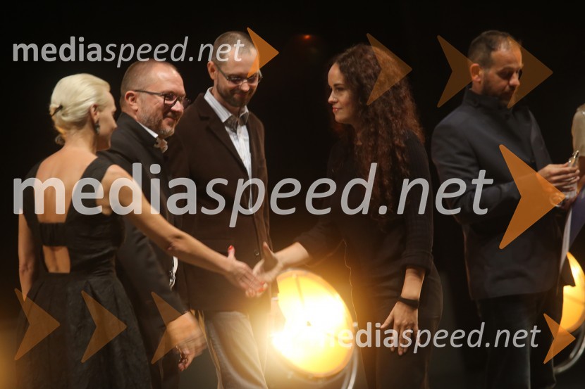  ... ;  ... ;  ... ;  Sonja Prosenc, režiserka;  Rok SečanZgodovinski  zaključek 21. Festivala slovenskega filma