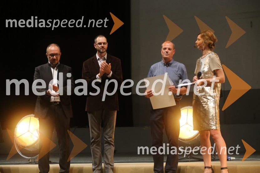  ... ;  ... ;  Matjaž Pavlovec, scenograf;  Karin Sabadin, TV voditeljicaZgodovinski  zaključek 21. Festivala slovenskega filma