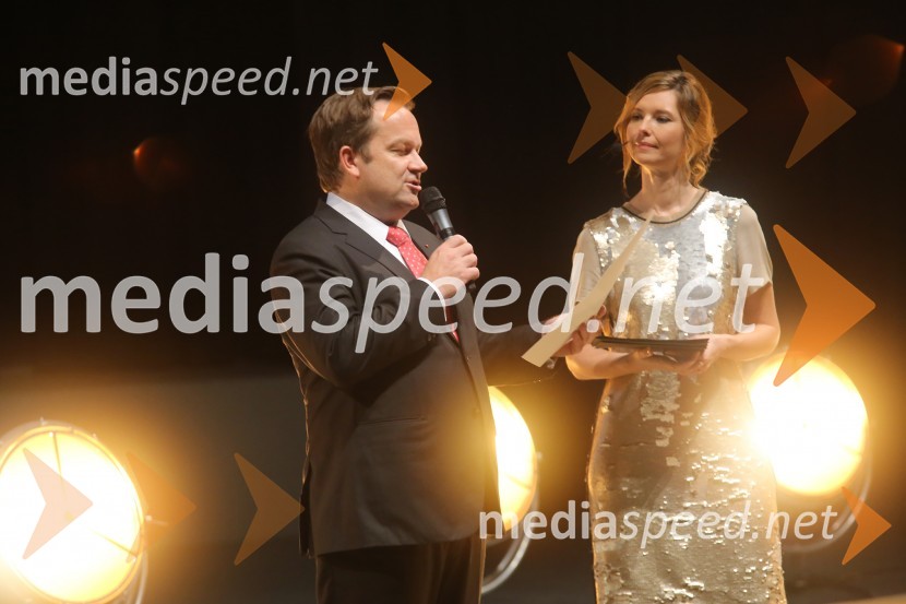  Dejan Prešiček, minister za kulturo RS;  Karin Sabadin, TV voditeljicaZgodovinski  zaključek 21. Festivala slovenskega filma