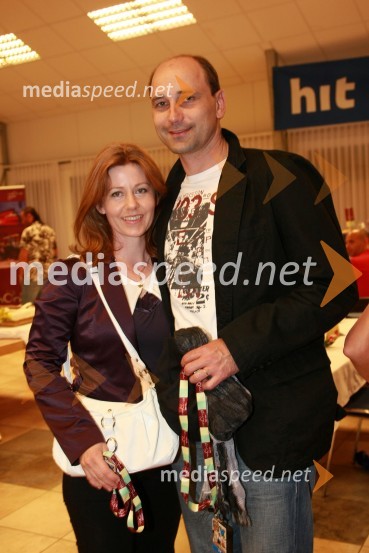 Matjaž Kovačič, predsednik uprave NKBM (Nova kreditna banka Maribor) z ženo ViktorijoRadio City koncert 2008