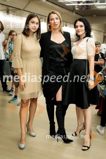  Gitica  Jakopin, igralka;  ... ;  ... Slavnostna premiera mladinske romantične komedije Gajin svet