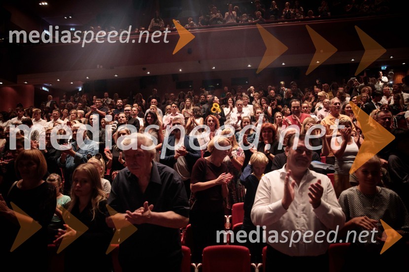 Slavnostna premiera mladinske romantične komedije Gajin svetSlavnostna premiera mladinske romantične komedije Gajin svet