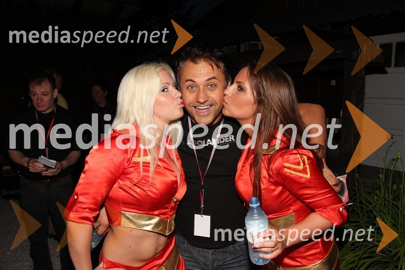 Mateja Malnar, skupina Sexplosion, Miki Šarac, glasbenik in Sara Lednik, skupina SexplosionKoncert ob 12. obletnici televizije RTS