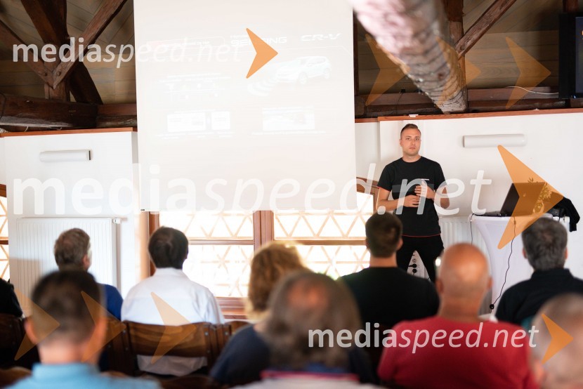 Honda CR-V, slovenska predstavitev