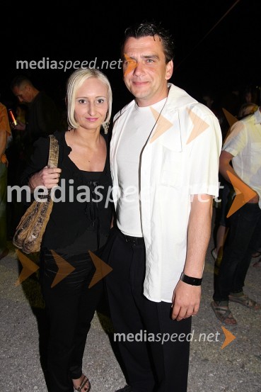 Sašo Peče, podpredsednik državnega zbora z ženo Simono Gljuk PečeKoncert ob 12. obletnici televizije RTS