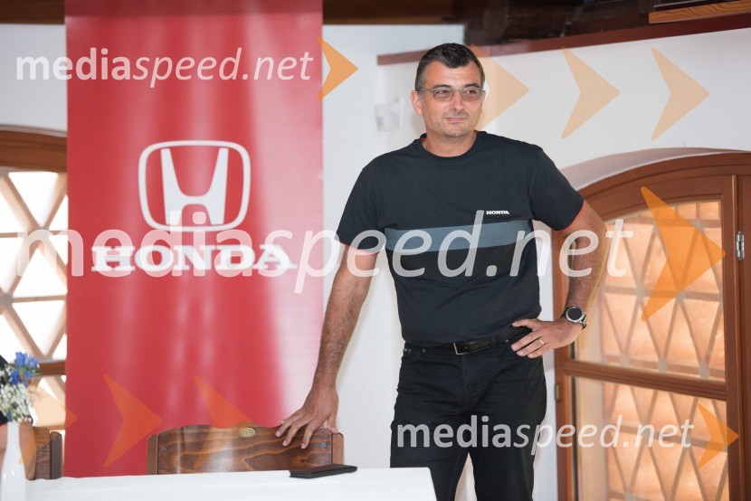 Honda CR-V, slovenska predstavitev