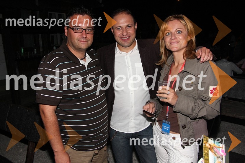 Boštjan Zagorac, poslanec Državnega zbora RS, Boštjan Konečnik, harmonikar in Jasmina ZagoracKoncert ob 12. obletnici televizije RTS