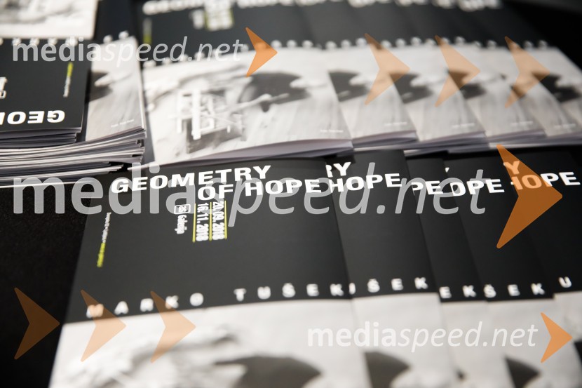 Geometry of hope, slikarska razstavaOdprtje razstave Geometry of hope v AS Galeriji