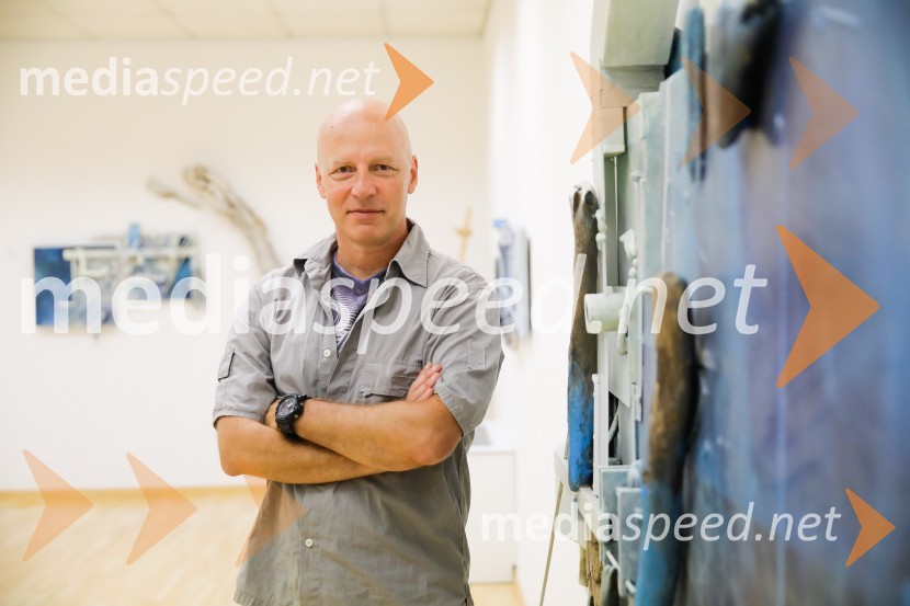  Marko  Tušek, umetnikOdprtje razstave Geometry of hope v AS Galeriji