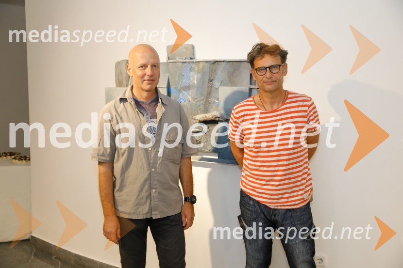  Petra  Bizilj Silva, kustosinja v AS Galeriji;  Silvester  Plotajs Sicoe, umetnikOdprtje razstave Geometry of hope v AS Galeriji