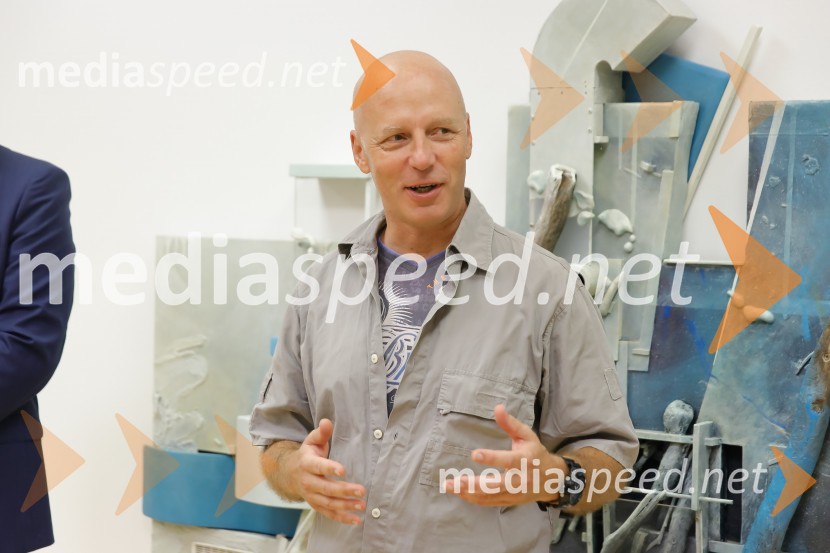  Marko  Tušek, umetnikOdprtje razstave Geometry of hope v AS Galeriji