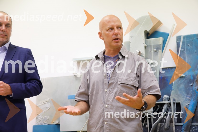  Marko  Tušek, umetnikOdprtje razstave Geometry of hope v AS Galeriji