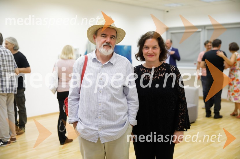  Andrej Pavlič, slikar;  Petra  Bizilj Silva, kustosinja v AS GalerijiOdprtje razstave Geometry of hope v AS Galeriji