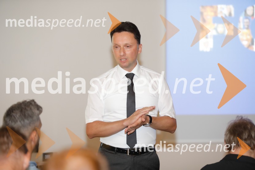 Ford Focus, Slovenska predstavitev