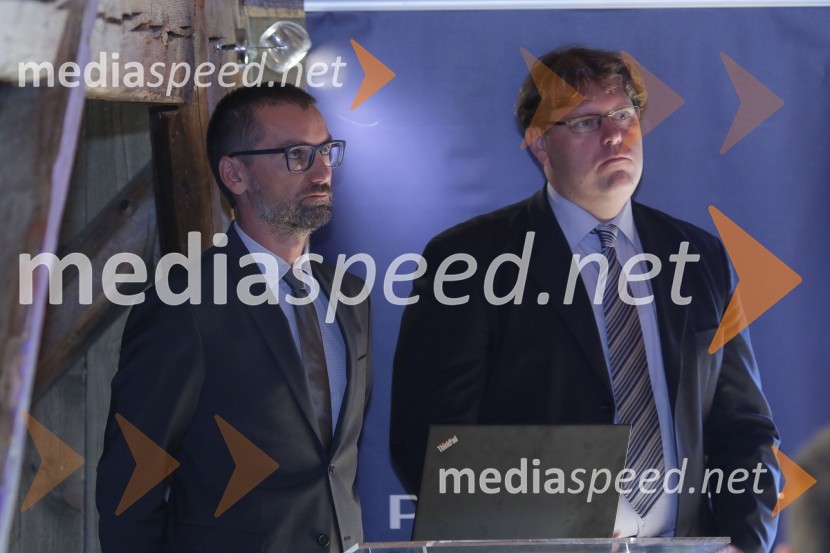  Gregor Draksler, vodja marketinga P Automobil Import;  Martin Fajt, produktni vodja P Automobil ImportPeugeot Rifter, slovenska predstavitev