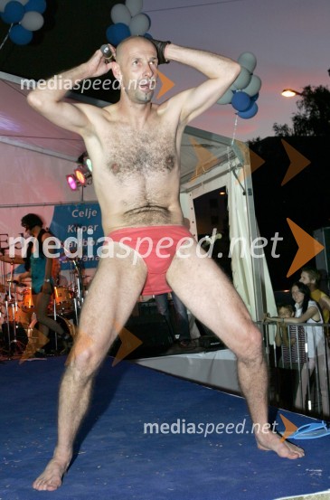 Jože Činč, pevec zabavljaške skupine D'Kwashen RetashyKolosej Maribor 1.obletnica