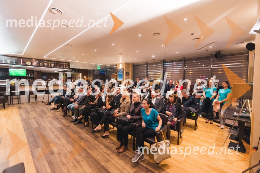 Predstavitev romana Nemirni srci in modna revija