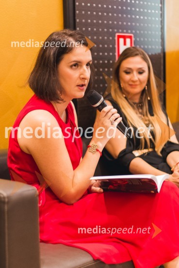 Predstavitev romana Nemirni srci in modna revija