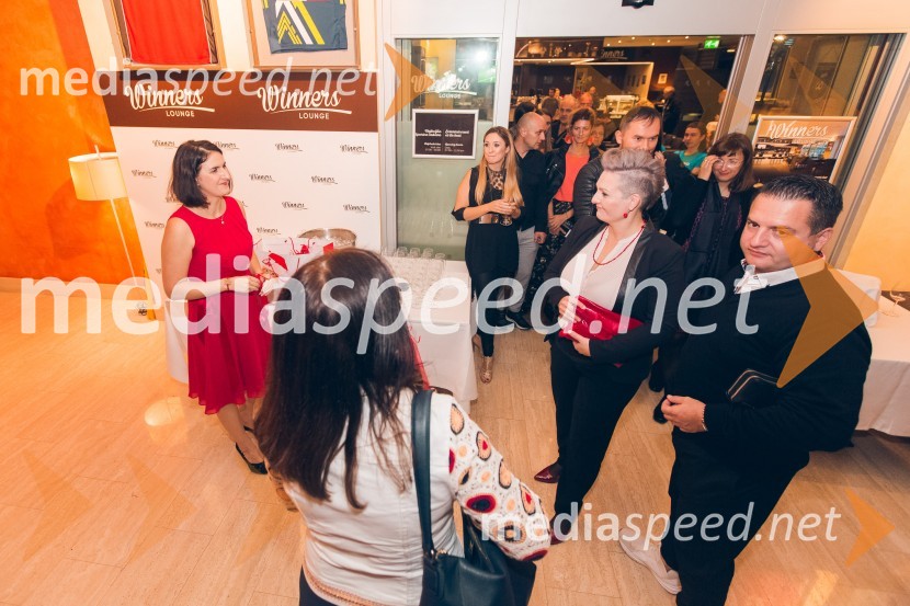 Predstavitev romana Nemirni srci in modna revija