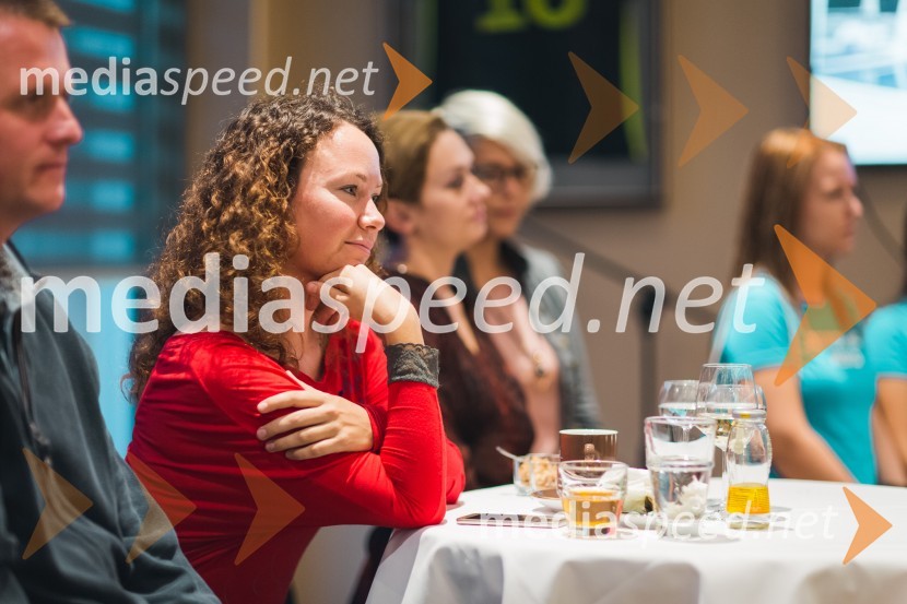 Predstavitev romana Nemirni srci in modna revija