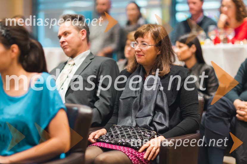 Predstavitev romana Nemirni srci in modna revija